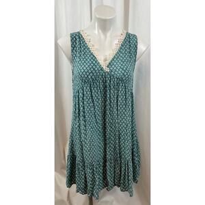 50% OFF Kori Tunic V Neck Light Blue White Lace Sleeveless Diamond Print